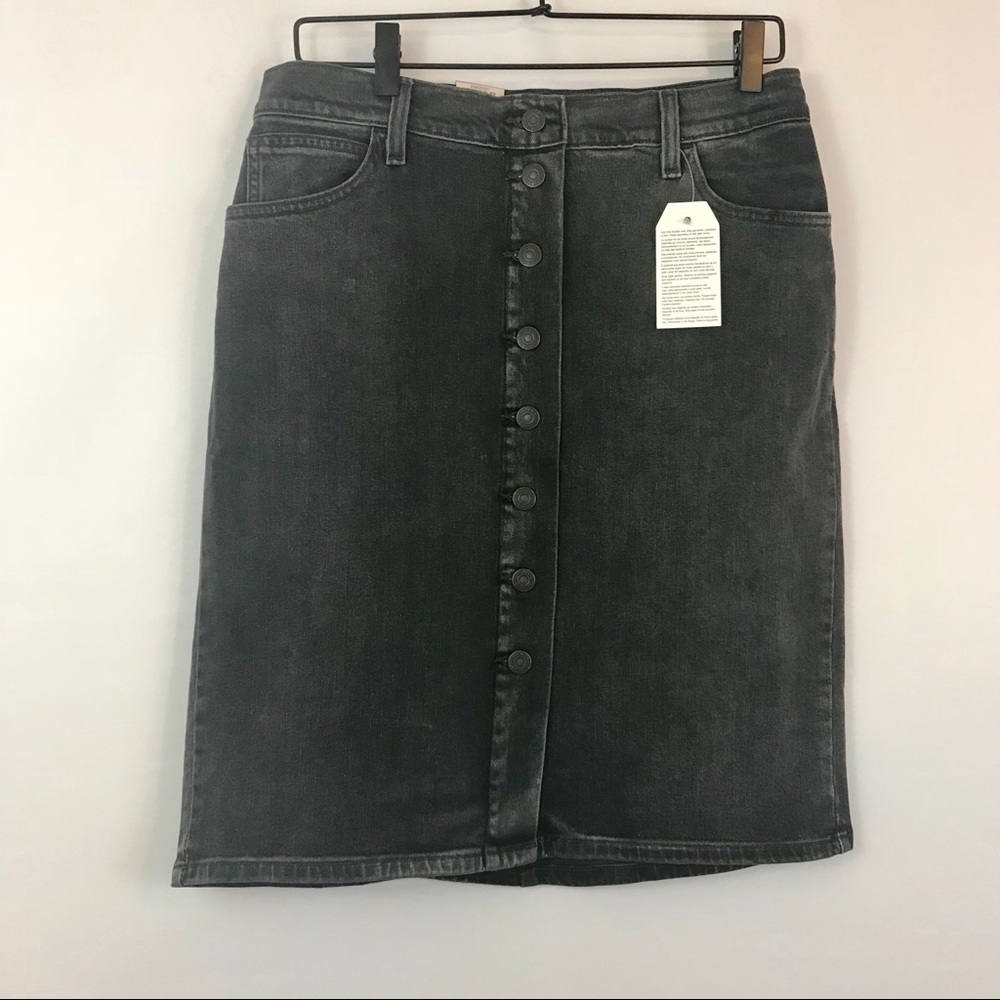 NWT Levi’s Button Up Grey Denim Pencil Skirt